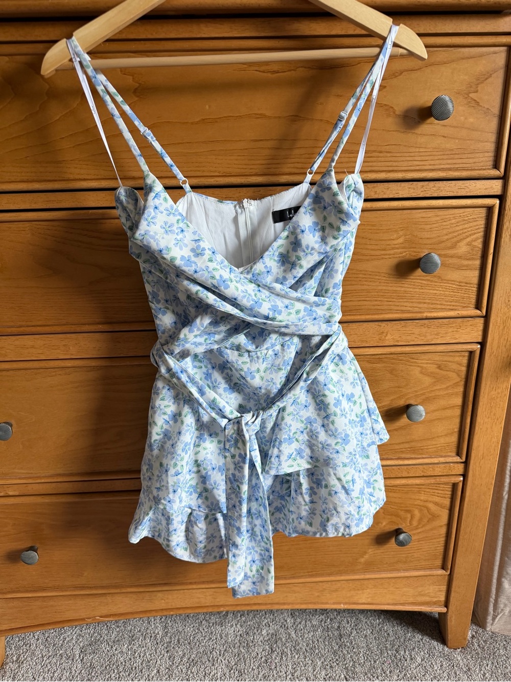 Lulus Here to Play White Floral Print Sleeveless Tie-Back Romper Tiered Ruffle M - Picture 6 of 12